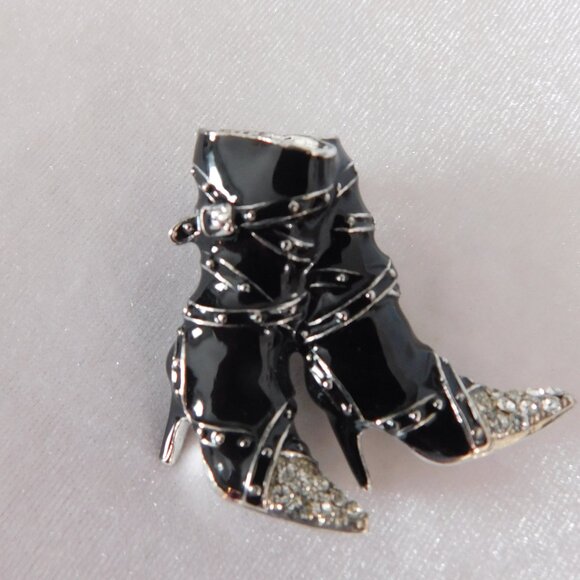 Ladies Rucinni - Boot designed Brooch - Picture 4 of 4